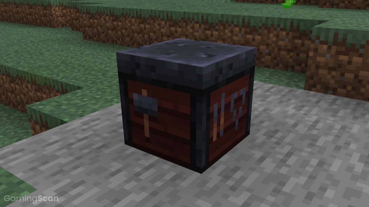 How To Use A Smithing Table In Minecraft